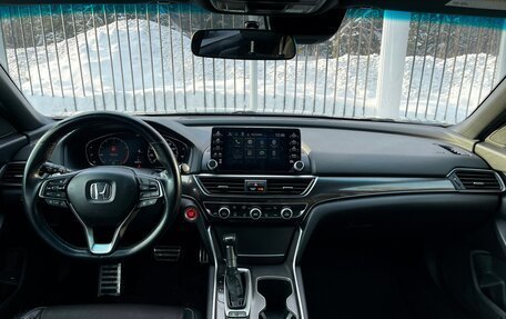 Honda Accord IX рестайлинг, 2018 год, 1 899 000 рублей, 10 фотография