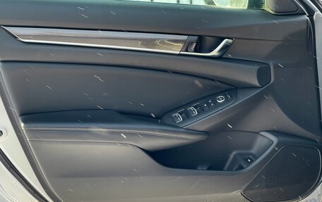 Honda Accord IX рестайлинг, 2018 год, 1 899 000 рублей, 17 фотография