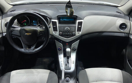 Chevrolet Cruze II, 2012 год, 650 000 рублей, 9 фотография