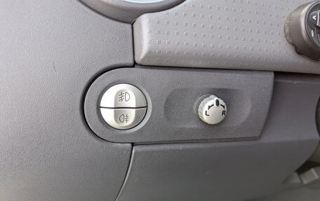 Mitsubishi Colt VI рестайлинг, 2005 год, 299 000 рублей, 20 фотография