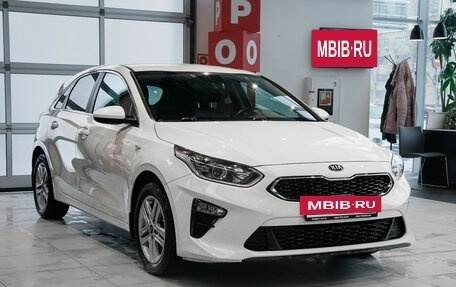 KIA cee'd III, 2019 год, 1 990 000 рублей, 3 фотография