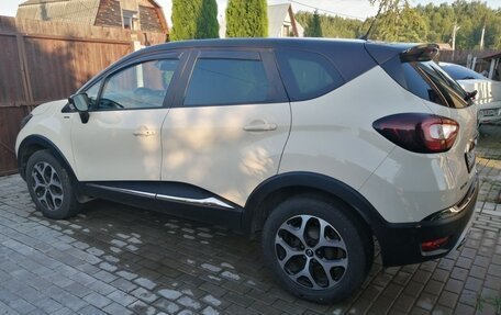 Renault Kaptur I рестайлинг, 2017 год, 1 750 000 рублей, 6 фотография