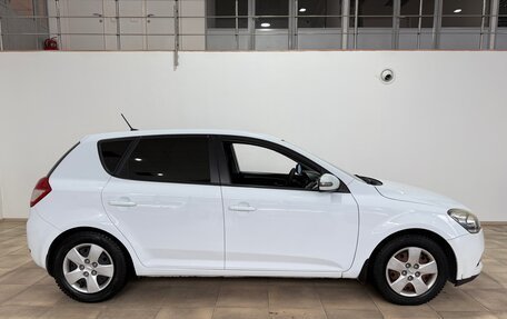 KIA cee'd I рестайлинг, 2011 год, 800 000 рублей, 7 фотография