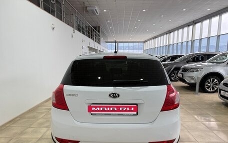 KIA cee'd I рестайлинг, 2011 год, 800 000 рублей, 5 фотография