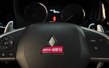 Mitsubishi Outlander III рестайлинг 3, 2013 год, 1 800 000 рублей, 14 фотография