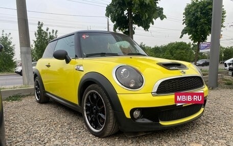 MINI Hatch, 2007 год, 750 000 рублей, 33 фотография