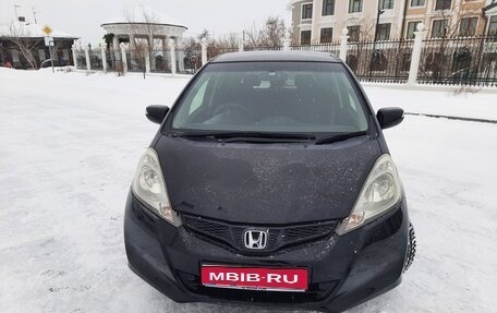 Honda Fit III, 2012 год, 820 000 рублей, 1 фотография
