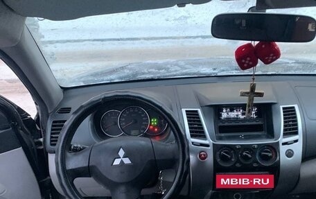 Mitsubishi Pajero Sport II рестайлинг, 2012 год, 1 800 000 рублей, 6 фотография