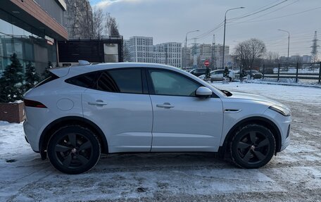Jaguar E-Pace, 2017 год, 3 450 000 рублей, 3 фотография