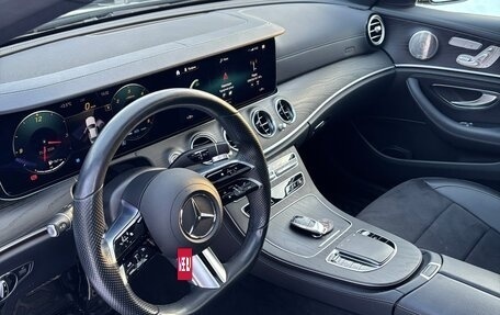 Mercedes-Benz E-Класс, 2022 год, 6 300 000 рублей, 11 фотография