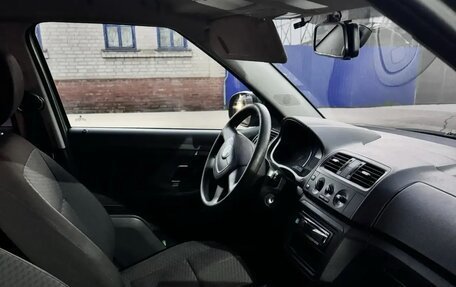 Skoda Fabia II, 2012 год, 800 000 рублей, 2 фотография