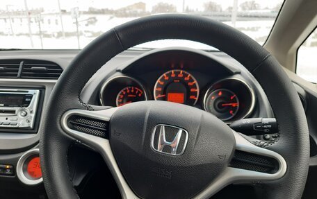 Honda Fit III, 2012 год, 820 000 рублей, 8 фотография