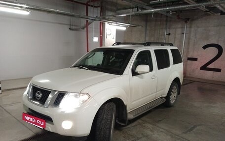 Nissan Pathfinder, 2012 год, 1 990 000 рублей, 2 фотография