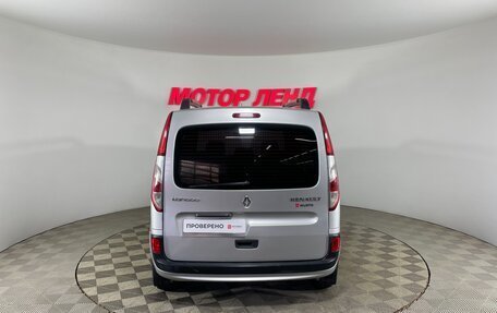 Renault Kangoo II рестайлинг, 2013 год, 829 000 рублей, 5 фотография