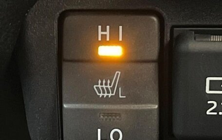 Toyota Sienta II, 2022 год, 1 350 000 рублей, 18 фотография