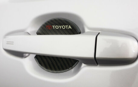 Toyota C-HR I рестайлинг, 2018 год, 1 999 000 рублей, 8 фотография