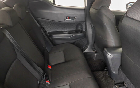 Toyota C-HR I рестайлинг, 2018 год, 1 999 000 рублей, 10 фотография