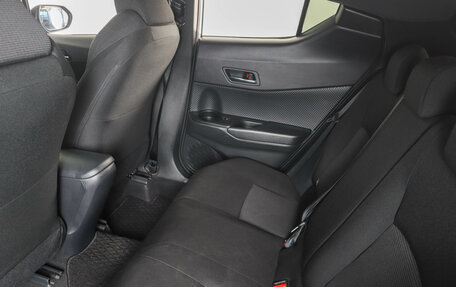 Toyota C-HR I рестайлинг, 2018 год, 1 999 000 рублей, 11 фотография