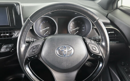 Toyota C-HR I рестайлинг, 2018 год, 1 999 000 рублей, 16 фотография