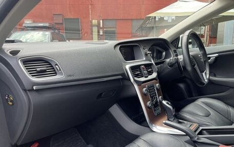 Volvo V40 II рестайлинг, 2020 год, 1 200 000 рублей, 9 фотография