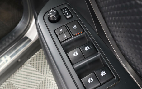 Toyota C-HR I рестайлинг, 2018 год, 1 999 000 рублей, 25 фотография