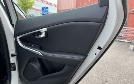 Volvo V40 II рестайлинг, 2020 год, 1 200 000 рублей, 18 фотография