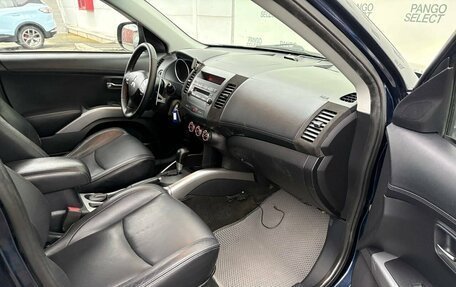 Mitsubishi Outlander III рестайлинг 3, 2011 год, 1 300 000 рублей, 11 фотография