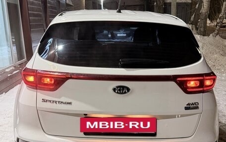 KIA Sportage IV рестайлинг, 2020 год, 2 199 000 рублей, 4 фотография