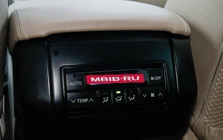 Toyota Land Cruiser Prado 150 рестайлинг 2, 2022 год, 5 650 000 рублей, 11 фотография