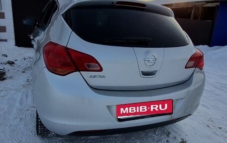 Opel Astra J, 2012 год, 533 000 рублей, 1 фотография