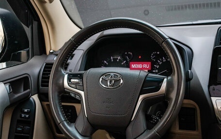 Toyota Land Cruiser Prado 150 рестайлинг 2, 2022 год, 5 650 000 рублей, 15 фотография