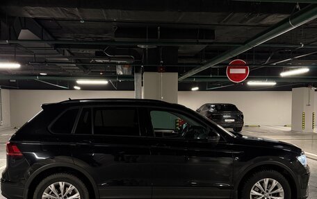 Volkswagen Tiguan II, 2019 год, 1 935 000 рублей, 4 фотография