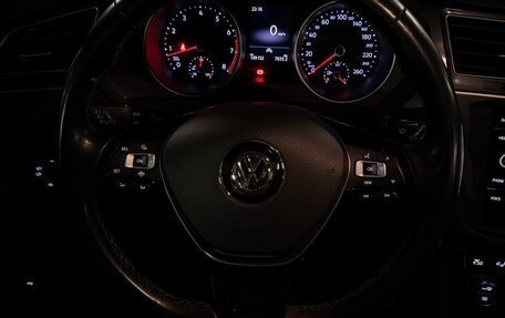 Volkswagen Tiguan II, 2019 год, 1 935 000 рублей, 9 фотография