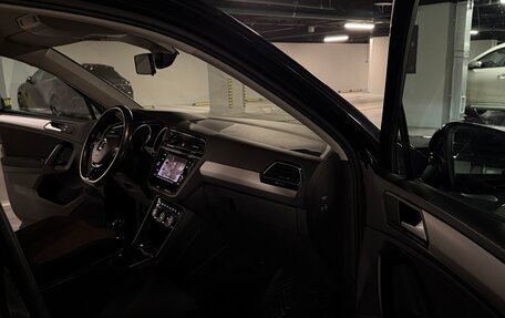 Volkswagen Tiguan II, 2019 год, 1 935 000 рублей, 12 фотография