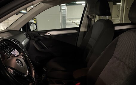 Volkswagen Tiguan II, 2019 год, 1 935 000 рублей, 11 фотография