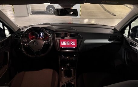 Volkswagen Tiguan II, 2019 год, 1 935 000 рублей, 8 фотография