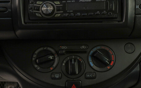 Nissan Note II рестайлинг, 2011 год, 699 000 рублей, 15 фотография