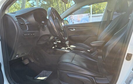 KIA Rio IV, 2017 год, 950 000 рублей, 9 фотография