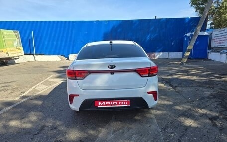 KIA Rio IV, 2017 год, 950 000 рублей, 6 фотография