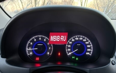 Hyundai Solaris II рестайлинг, 2011 год, 640 000 рублей, 13 фотография