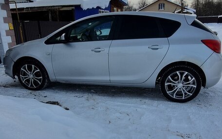 Opel Astra J, 2012 год, 533 000 рублей, 2 фотография