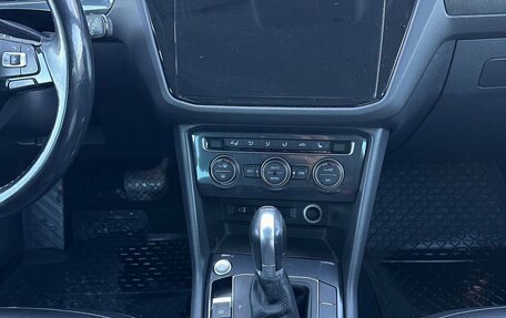 Volkswagen Tiguan II, 2017 год, 2 670 000 рублей, 11 фотография