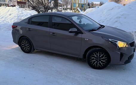 KIA Rio IV, 2020 год, 1 549 000 рублей, 3 фотография