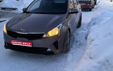 KIA Rio IV, 2020 год, 1 549 000 рублей, 2 фотография