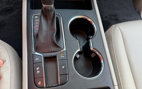 KIA Carnival III, 2019 год, 2 950 000 рублей, 17 фотография