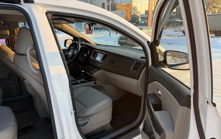 KIA Carnival III, 2019 год, 2 950 000 рублей, 20 фотография