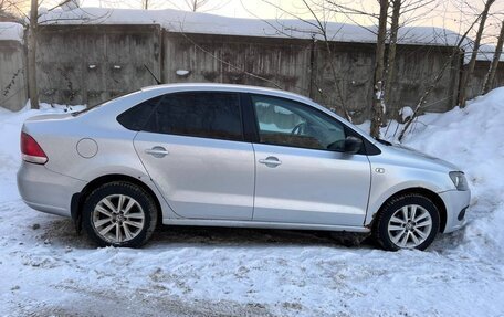 Volkswagen Polo VI (EU Market), 2013 год, 700 000 рублей, 5 фотография