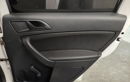 Skoda Yeti I рестайлинг, 2013 год, 880 000 рублей, 17 фотография