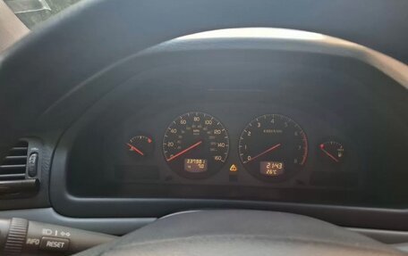 Volvo S80 II рестайлинг 2, 2003 год, 300 000 рублей, 2 фотография