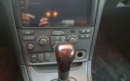 Volvo S80 II рестайлинг 2, 2003 год, 300 000 рублей, 3 фотография